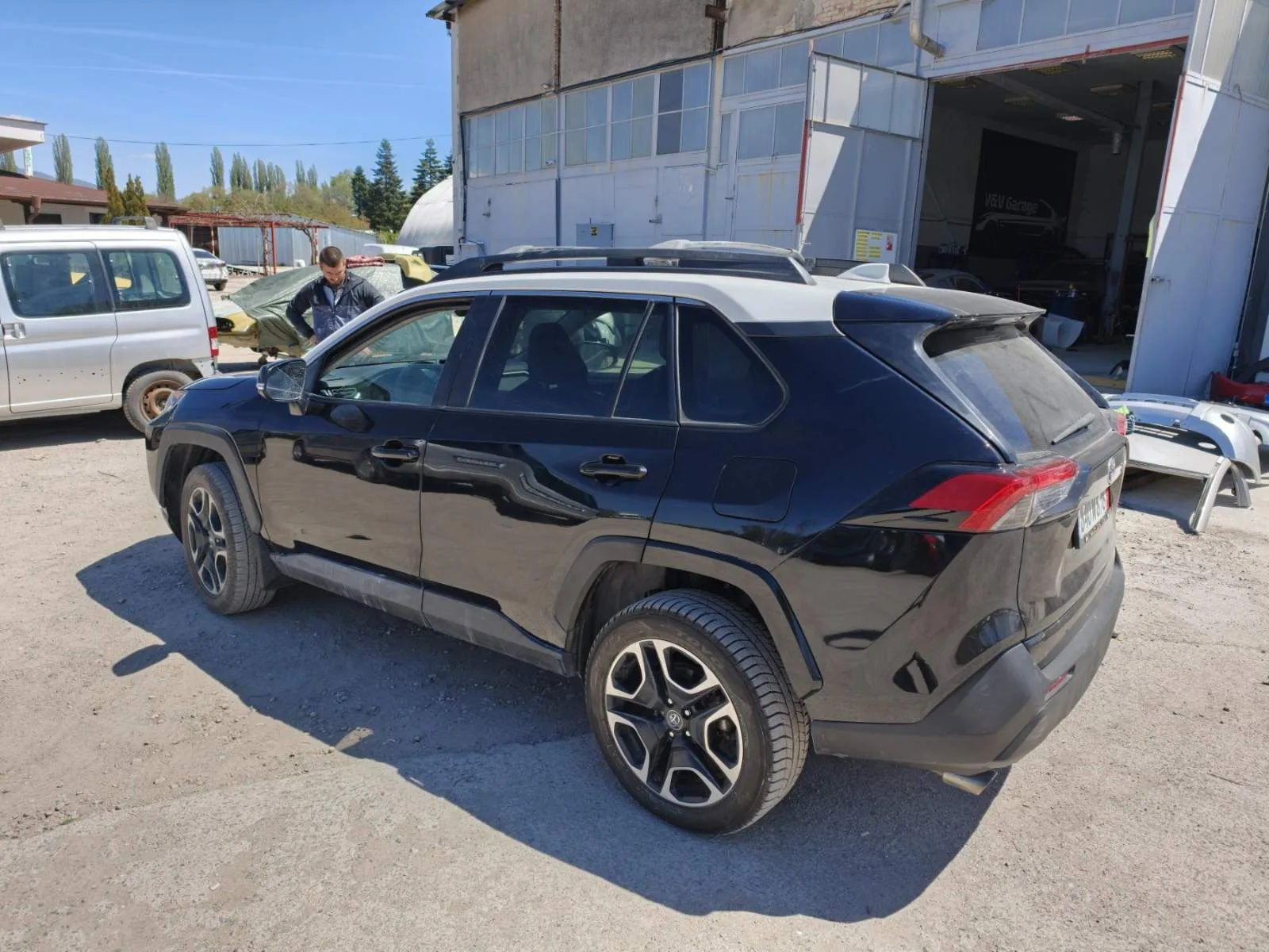 Toyota RAV4 – възстановяване след удар в задна лява част