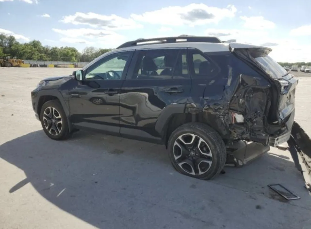 Toyota RAV4 – възстановяване след удар в задна лява част